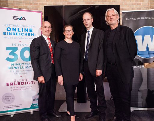 Im Bild v. li. n. re.: Mag. Hanns Kratzer, Mag.
Birgit Bernhard, DI Dr. Hans Aubauer, Robert Riedl)