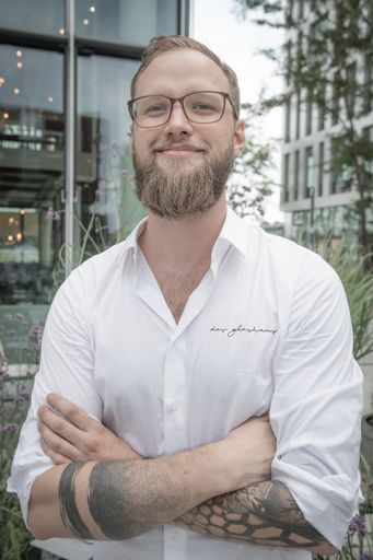 Vorschau Bild von Georg Strassnig - Restaurantleiter DAS GLASHAUS