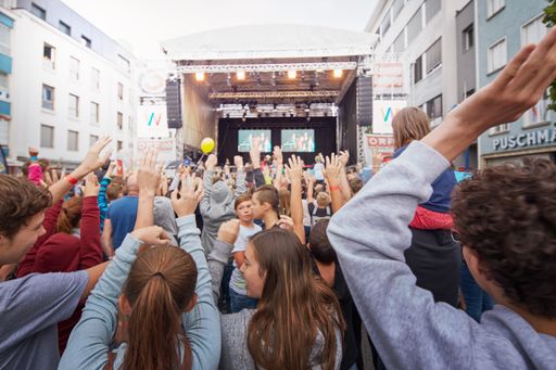 Vorschau Bild von Der Kaiser-Josef-Platz umfasst bis zu 5.000
Besucher