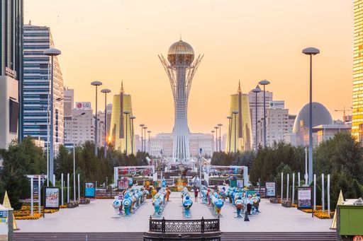 Bayterek Tower in Astana, Kasachstan