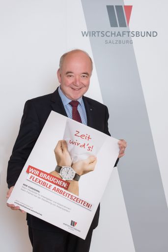 Vorschau Bild von Im Bild: Wirtschaftsbund-Landesobmann Präs. KommR
Konrad Steindl