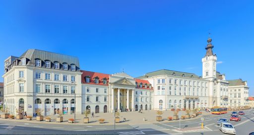 Immobilie Senatorska 18, 18A in bester Lage,
inmitten Warschaus Stadt und Finanzzentrums.