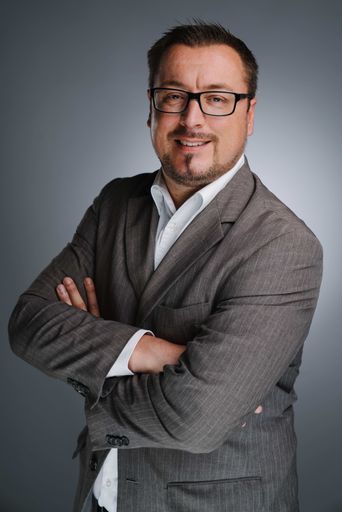 Peter Michael Kowal zieht in die Chefredaktion der
WOCHE Kärnten ein.