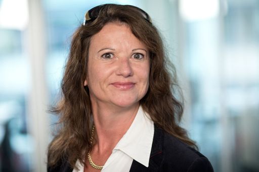 Anja Stein (51), bisher stellvertretende Redaktionsleiterin Audio
und Video, übernimmt zum 1. September die neu geschaffene Position
Key Account Managerin Governance bei der Deutschen Presse-Agentur.
Weiterer Text über ots und www.presseportal.de/nr/8218 / Die
Verwendung dieses Bildes ist für redaktionelle Zwecke honorarfrei.
Veröffentlichung bitte unter Quellenangabe: "obs/dpa Deutsche
Presse-Agentur GmbH/Michael Kappeler/dpa"