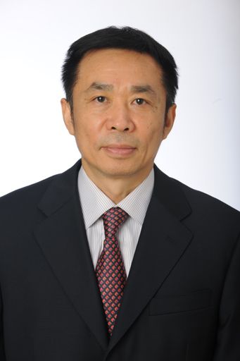 Vorschau Bild von Zhang Ning (Vize-Chefredakteur CCTV). Weiterer Text über ots und
www.presseportal.de/nr/131727 / Die Verwendung dieses Bildes ist für
redaktionelle Zwecke honorarfrei. Veröffentlichung bitte unter
Quellenangabe: "obs/DACHINA Markendialog/China Central Television"