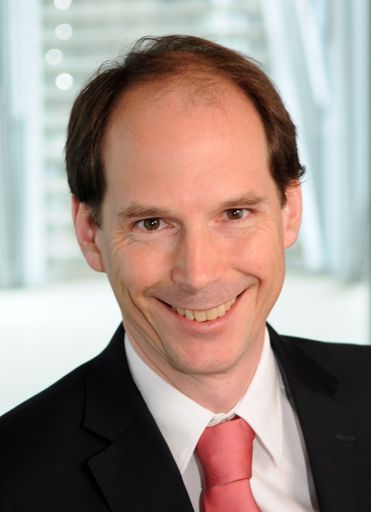 Peter Parycek, Professor für E-Governance an der
Donau-Universität Krems, wurde in den Digitalrat der Deutschen
Bundesregierung bestellt.