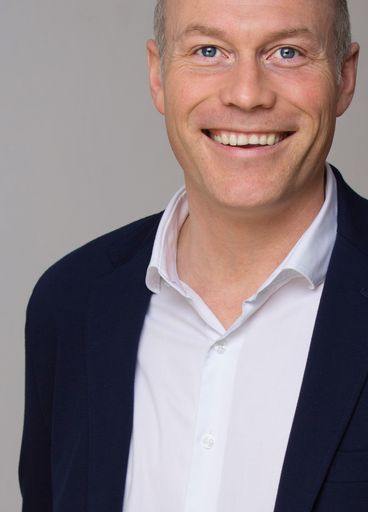 Vorschau Bild von Stefan Böck, Founder und CEO von alpha awards