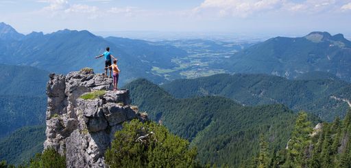 Zurück zur Natur und Gesundheit tanken: Im Wald.
Bei WALDNESS, einer neuen naturtouristischen Premium-Angebotsgruppe
kann man zukünftig in ganz Europa und in den unterschiedlichsten
Wäldern Kraft und Stärke für das Immunsystem tanken
