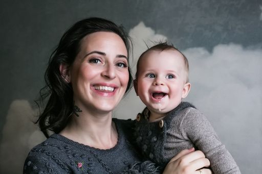 Vorschau Bild von Lena Hoschek und ihr Sohn Johann