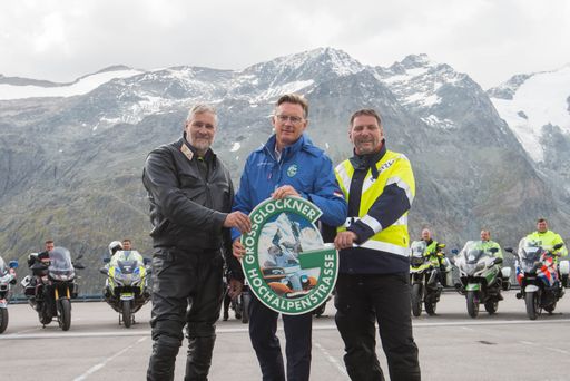  Kurventraining für die Exekutive - Internationales
Motorrad-Sicherheitstraining der Polizei auf der Großglockner
Hochalpenstraße