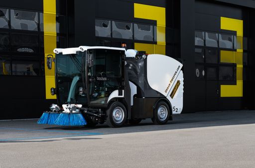 Boschung jetzt offziell im Technologiepark Aéropole in Payerne /
Das neue "Boschung Technology Center" konnte bereits erste
Produktneuheiten wie den Urban-Sweeper S2.0 lancieren / Boschung
Urban Sweeper S2.0 Weiterer Text über ots und
www.presseportal.ch/de/nr/100065514 / Die Verwendung dieses Bildes
ist für redaktionelle Zwecke honorarfrei. Veröffentlichung bitte
unter Quellenangabe: "obs/Marcel Boschung AG"