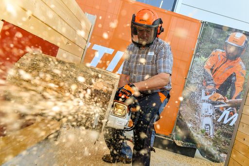 Voller Körpereinsatz und Action bei den STIHL Testtagen in
Vösendorf.