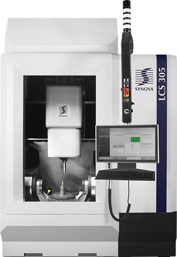 Das 5-Achsen Laser MicroJet®-Schneidsystem für anspruchsvolle
3D-Anwendungen in der Werkzeug- und Luftfahrtindustrie. Die LCS 305
bietet unübertroffene Genauigkeit, Qualität und Geschwindigkeit mit
hochdynamischen Achsen, wassergekühlten Linear- und Torquemotoren,
Mineralguss-Maschinenbett und vollautomatischem
Offset-Kalibriersystem. Weiterer Text über ots und
www.presseportal.ch/de/nr/100050670 / Die Verwendung dieses Bildes
ist für redaktionelle Zwecke honorarfrei. Veröffentlichung bitte
unter Quellenangabe: "obs/Synova S.A."