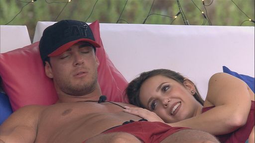 Die nächste Paarungszeremonie - Heute Abend bei "Love Island" bei
RTL II / Sebastian und Finnja kommen sich näher. / "Love Island -
Heiße Flirts und wahre Liebe": Nächste Folge am Donnerstag, den 13.
September, um 22:15 Uhr bei RTL II © RTL II - Recht zum
Abdruck/Darstellung zeitlich/sachlich beschränkt auf die Bewerbung
der Sendung. Weiterer Text über ots und www.presseportal.de/nr/6605