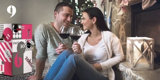  9Weine Genuss und Adventkalender mit Paar