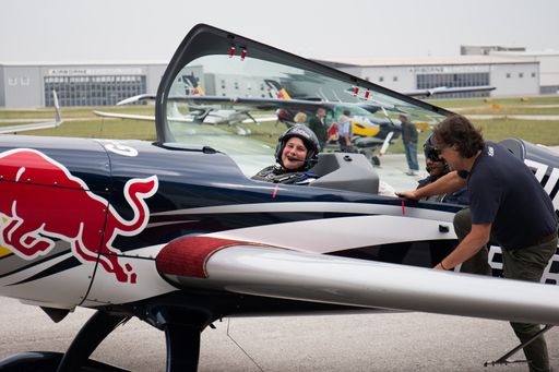 Vorschau Bild von Die Gewinnerin des G-Flights Claudia Lovranich vor
dem Start!