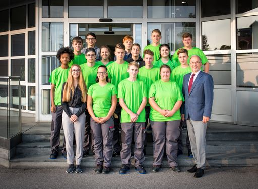 KR DI Peter Malata begrüßte persönlich die neuen W&H Lehrlinge,
die im September ihre Ausbildung starteten.