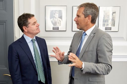  Finanzminister Löger und sein irischer Amtskollege Paschal
Donohoe.