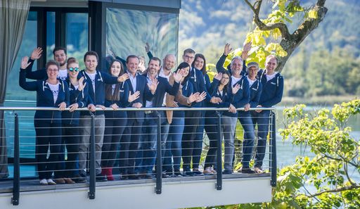 Vorschau Bild von Gruppenfoto gemeinsam mit dem Insider Team