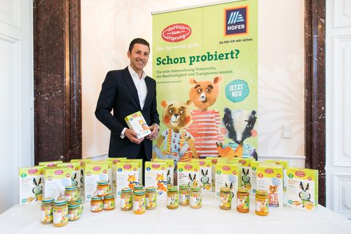 HOFER bringt Babynahrung der Eigenmarke „Zurück zum
Ursprung“ ins Regal: 21 Produkte für eine nachhaltige Ernährung von
Anfang an sind ab 1. Oktober in allen Filialen österreichweit
verfügbar.