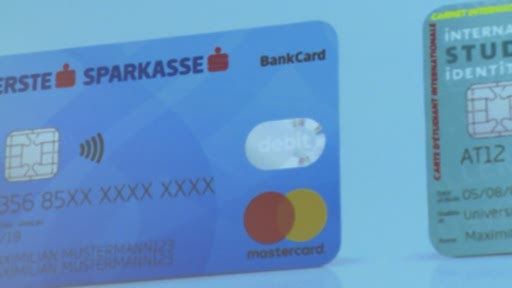 Internationale Studien belegen, dass moderne
Technologien im Payment entscheidend sind, wenn es um die Sicherung
des Wirtschaftsstandortes geht. Das hat KRAFTKINZ – der
Strategieberater im Bereich PR, Kommunikation & Vertrieb – zum
Anlass genommen, mit Unterstützung von Mastercard, eine Studie zum
Thema „Österreich an die Spitze innovativer Zahlungssysteme“,
durchzuführen. Von Juli bis September 2018 wurden ExpertInnen aus
dem Payment-Bereich interviewt und mit vier Fokusgruppen mit
TeilnehmerInnen unterschiedlichen Alters gearbeitet. Die Ergebnisse
der Studie liegen nun vor. Chancen, aber auch Risiken, sind
erkennbar.