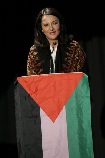  Berühmte Journalistin Ghada Ouas von Aljazeera -
Doha