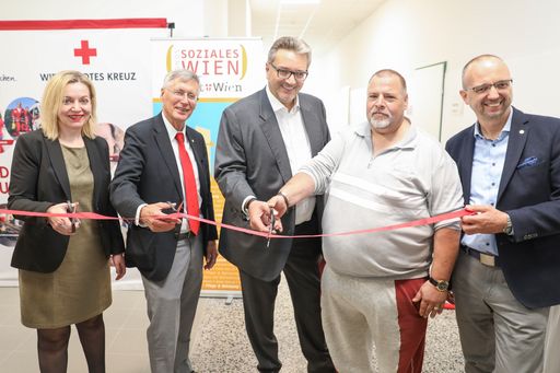 Das Chancenhaus Hermes für 150 wohnungslose
Menschen ist mit heutigem Tag offiziell eröffnet.