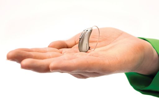 Vorschau Bild von Phonak Audéo M Weiterer Text über ots und
www.presseportal.ch/de/nr/100001676 / Die Verwendung dieses Bildes
ist für redaktionelle Zwecke honorarfrei. Veröffentlichung bitte
unter Quellenangabe: "obs/Phonak AG/NELSON MOUELLIC"