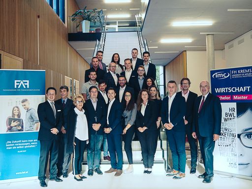 Vorschau Bild von Top-Qualifikation – Top-Job: 25 Studierende starteten heuer den
3-semestrigen FAF-Masterlehrgang in „Financial Management“ an IMC FH
Krems.