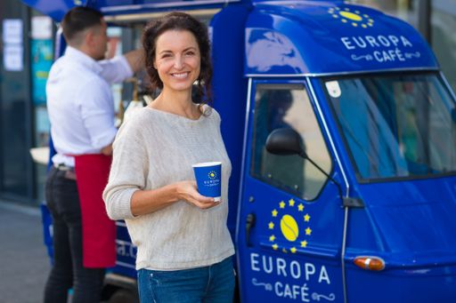 Dr. Nana Walzer und ihr Europacafe