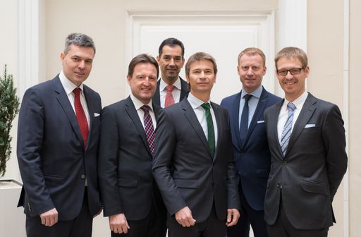 Der neu gewählte PHAGO-Vorstand: Mag. Thomas
Brosch, Gerhard Waberer, Dr. Andreas Janka, Dr. Andreas
Windischbauer, Mag. Roland Huemer, Mag. Bernd Grabner (von li nach
re)