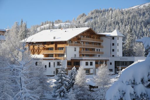 Das Aparthotel mit 78 Lifestyle-Apartments liegt mitten im
Skigebiet Katschberg.