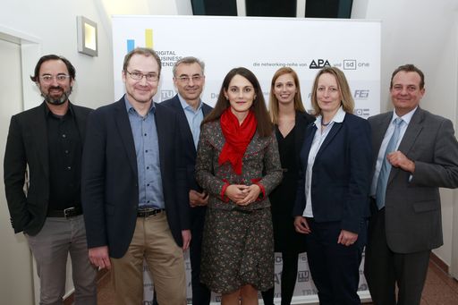 https://www.apa-fotoservice.at/galerie/14393 Im
Bild v.l.n.r.: Berny Sagmeister (A1 Telekom Austria), Allan Hanbury
(TU Wien), Werner Kolarik (Deloitte Österreich), Verena Fink
(Woodpecker Finch und Quorum.ai), Doris Lieber (Microsoft
Österreich), Marilies Rumpold-Preining (IBM Österreich) und Thomas
Stern (Braintrust)