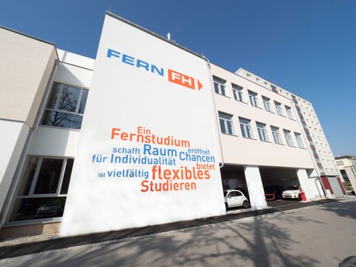 Neuer Standort Ferdinand Porsche FernFH in Wiener
Neustadt