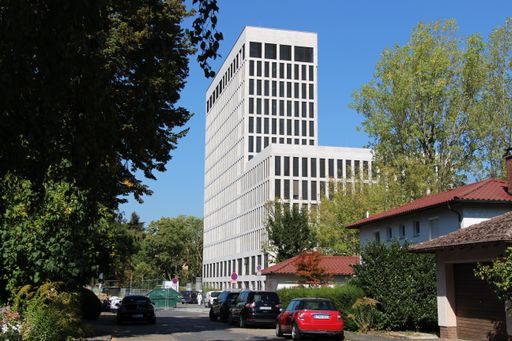 Vorschau Bild von Der Neubau des DIPF auf dem Campus Westend in Frankfurt am Main.
Weiterer Text über ots und www.presseportal.de/nr/131910 / Die
Verwendung dieses Bildes ist für redaktionelle Zwecke honorarfrei.
Veröffentlichung bitte unter Quellenangabe: "obs/Deutsches Institut
für Internationale Pädagogische Forschung (DIPF)/DIPF"