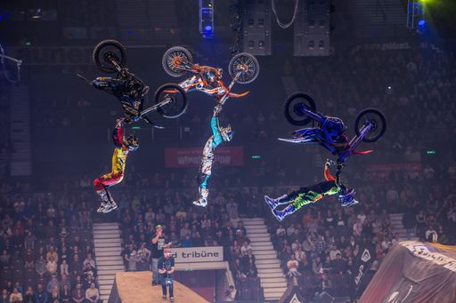 Vorschau Bild von Masters of Dirt - die wildeste Motocross Freestyle
Show der Welt!