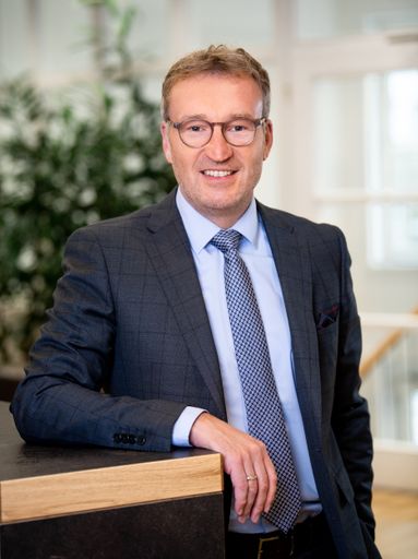 Vorschau Bild von Manfred Rosenstatter, CEO Alumero Holding GmbH und
designierter Landesobmann des Wirtschaftsbundes und designierter
Präsident der Wirtschaftskammer Salzburg