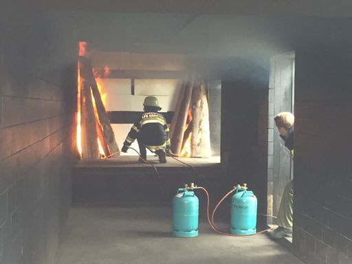 Im Rahmen einer Kooperationsvereinbarung mit dem
Landesfeuerwehrverband Kärnten und der FH Kärnten wird ein neuer
Schwerpunkt im Bereich digitaler Schulungsmethoden gesetzt.