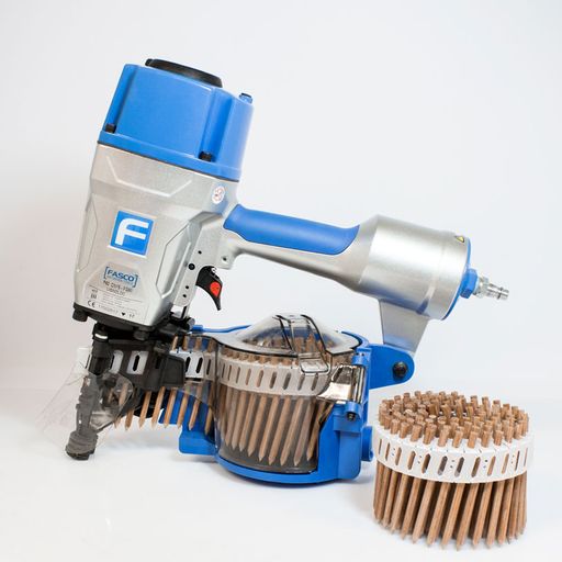 Das LignoLoc® F60 System bietet neue metallfreie
Befestigungsmöglichkeiten im Holzhausbau