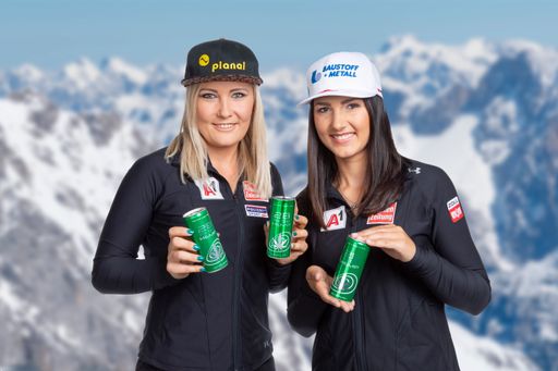 Vorschau Bild von Mit Hanf zu WM Medaille - auch unsere
Skiprinzessinnen Tamara Tippler und Stephanie Vernier setzen zur
Regeneration auf den neuen Hanfdrink 2B HEMP aus der Trafik