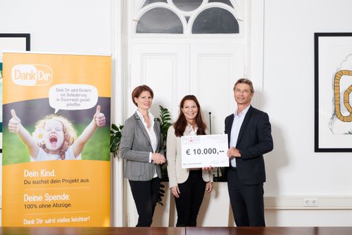 Spendenübergabe an Susanne Linsbichler/Verein Dank
Dir