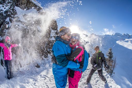 Vorschau Bild von „Bring mich – Skifahren“ bringt ab diesem Winter
Wintersportfans nach Obertauern.