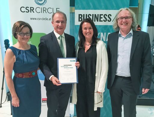 v.l.n.r.: Roswitha M. Reisinger, MBA, Dr. Kurt Weinberger, Monika
Langthaler, M.Sc., Christian Brandstätter