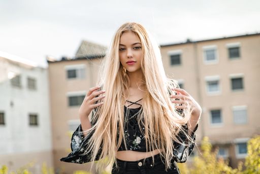 Neben Chany Dakota, Leon Machère, Pietro Lombardi und vielen
weiteren wird auch Influencerin und Sängerin Enyadres am 30.
November zu THE DOME nach Oberhausen anreisen. Die Fans können via
Livestream ihre Lieblingsstars verfolgen. Für alle, die nicht live
dabei sein können, zeigt RTL II die Highlights von THE DOME am 1.
Dezember ab 18:10 Uhr. Weiterer Text über ots und
www.presseportal.de/nr/6605 / Die Verwendung dieses Bildes ist für
redaktionelle Zwecke honorarfrei. Veröffentlichung bitte unter
Quellenangabe: "obs/RTL II/Dimitri Koslowski"