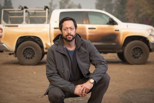 Vorschau Bild von Die Nummer 1 der OOOM 100-Liste der
inspirierendsten Menschen der Welt: Krankenpfleger Allyn Pierce,
Held der Feuerkatastrophe in Kalifornien.