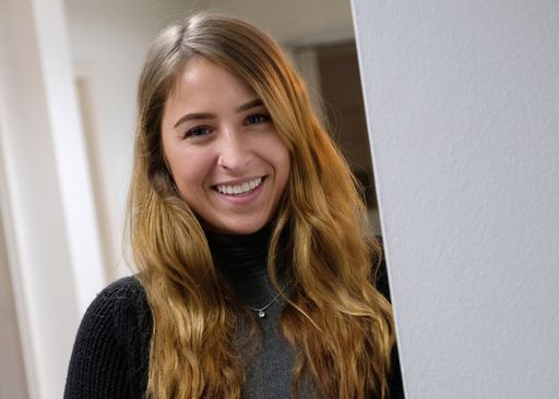  Michelle Mitsching (24) ist seit dem 1. November 2018
Social-Media-Managerin bei news aktuell. In dieser Position steuert
sie die Social Media-Kanäle von news aktuell in Deutschland und in
der Schweiz. Weiterer Text über ots und www.presseportal.de/nr/6344
/ Die Verwendung dieses Bildes ist für redaktionelle Zwecke
honorarfrei. Veröffentlichung bitte unter Quellenangabe: "obs/news
aktuell GmbH/Marcus Brandt/dpa"