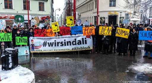  Demonstration gegen Fremdenfeindlichkeit