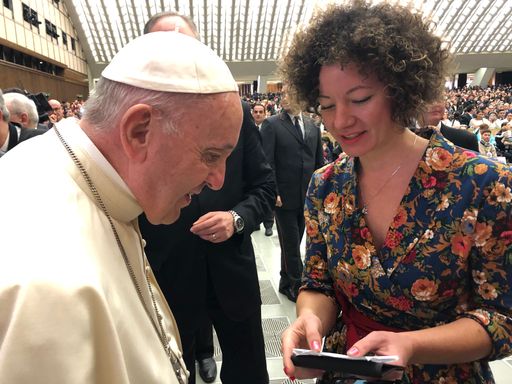 Vorschau Bild von Papstbesuch Abg.z.NR Dipl.-Ing. Martha Bißmann