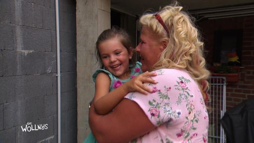 Vorschau Bild von Oma Silvia passt auf Enkelchen Celina auf. "Die Wollnys - Eine
schrecklich große Familie!": Neue Folge am Mittwoch um 20:15 Uhr bei
RTL II. © RTL II - Recht zum Abdruck/Darstellung zeitlich/sachlich
beschränkt auf die Bewerbung der Sendung. Weiterer Text über ots und
www.presseportal.de/nr/6605