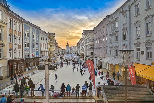 Vorschau Bild von Welser Stadtplatz im Winter zur EIS-8erBahn